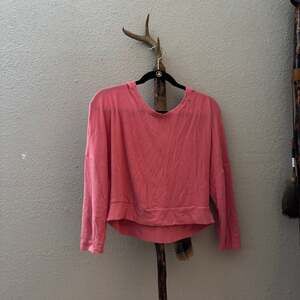 Auden Women's Pink Ribbed Long Sleeve Drop Shoulder/V-Neck/Scoop Neck Top